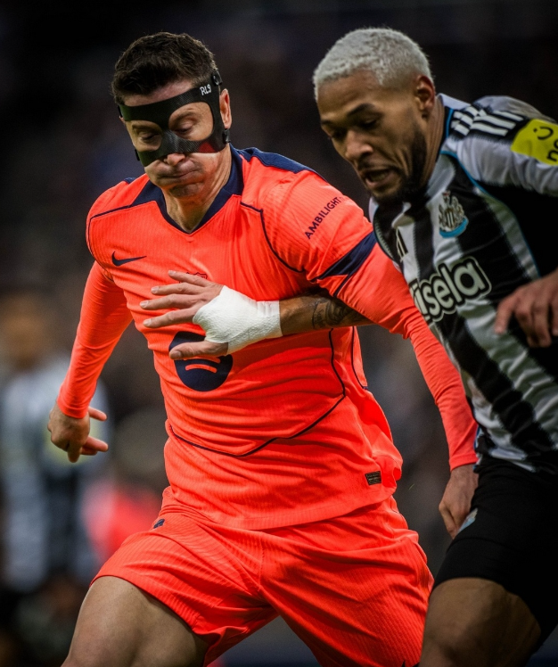 BOB半岛体育-亚马尔绝平救主+欧冠历史第1人！巴萨1-1纽卡，交手3连胜戛然而止