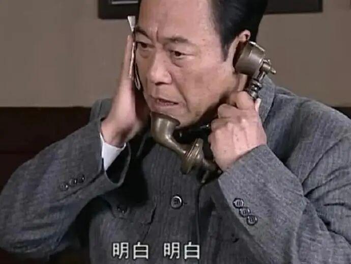 BOB半岛体育-4:0横扫待定！詹姆斯超神绝平！湖人加时逆转！